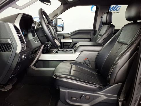 Used 2020 Ford F350 Lariat w/ Lariat Ultimate Package AWD/4WD image 8