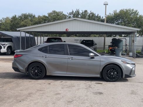 Used 2026 Toyota Camry SE FWD image 4