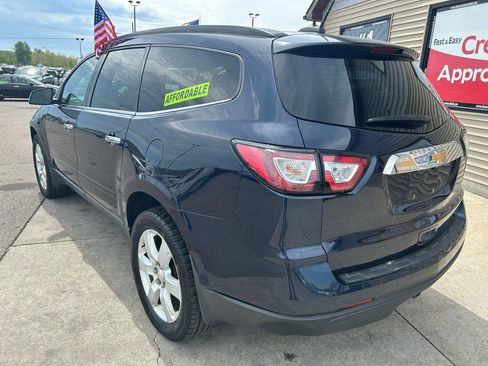 Used 2017 Chevrolet Traverse LT w/ Style and Technology Package AWD/4WD image 7