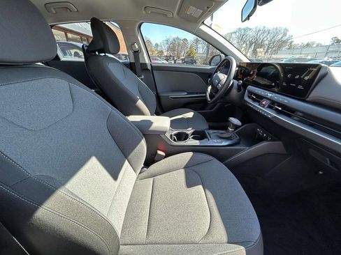 Certified 2025 Kia K4 LXS image 15