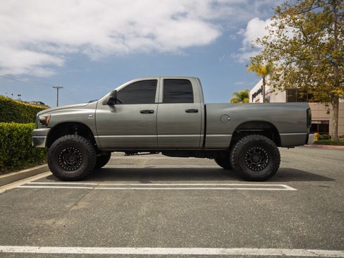 Used 2008 Dodge Ram 2500 Truck SLT w/ Popular Equipment Group AWD/4WD image 8