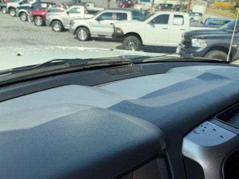 Used 2016 RAM 2500 SLT w/ Protection Group AWD/4WD image 29