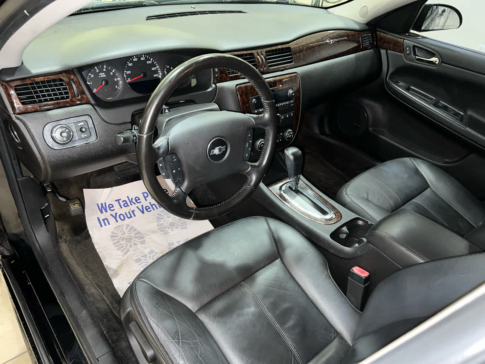 Used 2013 Chevrolet Impala LTZ FWD image 14