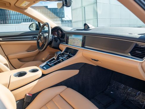 Certified 2023 Porsche Panamera 4 AWD/4WD image 27