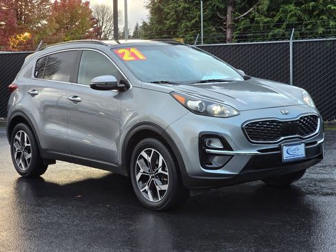 Used 2021 Kia Sportage EX w/ EX Technology Package image 3