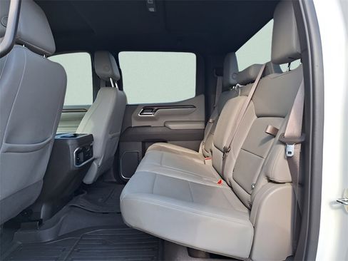 Used 2023 GMC Sierra 1500 SLT w/ SLT Premium Package image 10