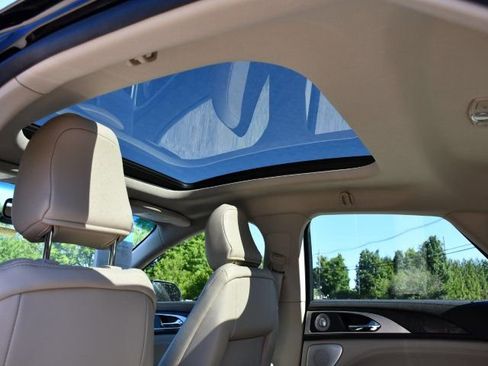 Used 2020 Lincoln MKZ Reserve w/ Luxury Package FWD image 28
