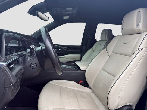 Used 2022 Cadillac Escalade Sport w/ Touring Package image 7