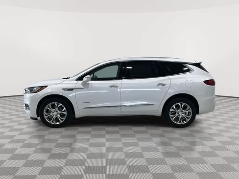 Used 2020 Buick Enclave Avenir w/ Avenir Technology Package AWD/4WD image 2
