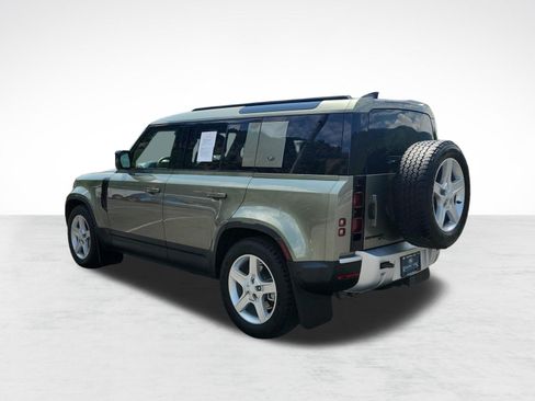 Used 2023 Land Rover Defender 110 SE AWD/4WD image 3