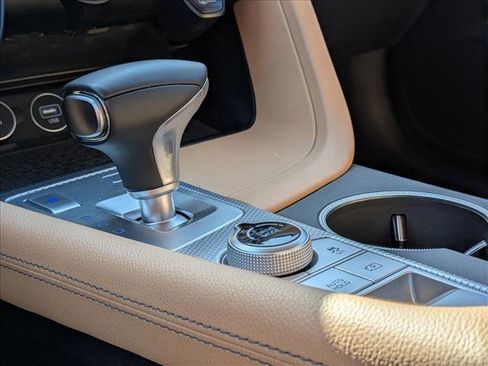 Used 2022 Genesis G70 2.0T w/ Prestige Package image 13