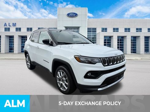 Used 2025 Jeep Compass Limited AWD/4WD image 3