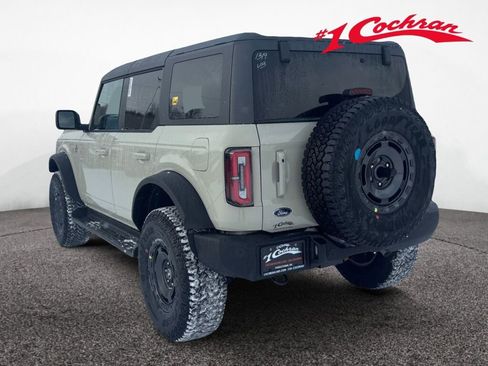 New 2025 Ford Bronco Outer Banks w/ Sasquatch Package image 17