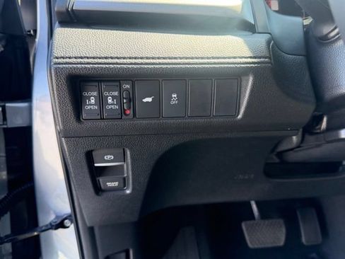 Certified 2026 Honda Odyssey EX-L image 26