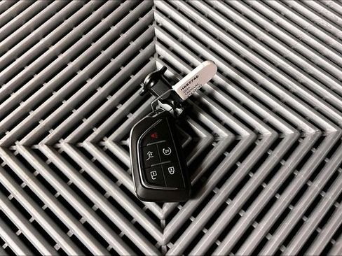 Used 2024 Cadillac XT4 Sport AWD/4WD image 11