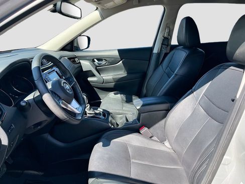Used 2020 Nissan Rogue SL FWD image 21
