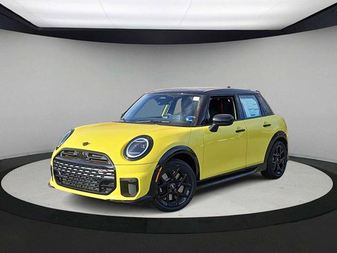 New 2026 MINI Cooper S image 1