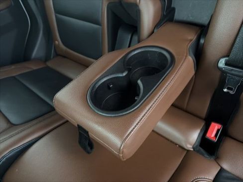 Certified 2022 Ford Bronco Outer Banks w/ Sasquatch Package image 16