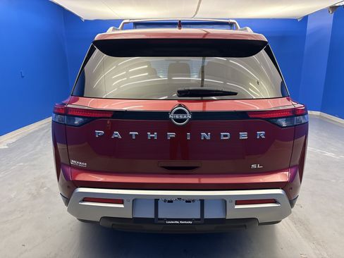 Used 2023 Nissan Pathfinder SL w/ SL Premium Package FWD image 6