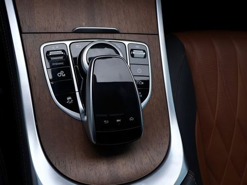 Used 2022 Mercedes-Benz G 550 image 25