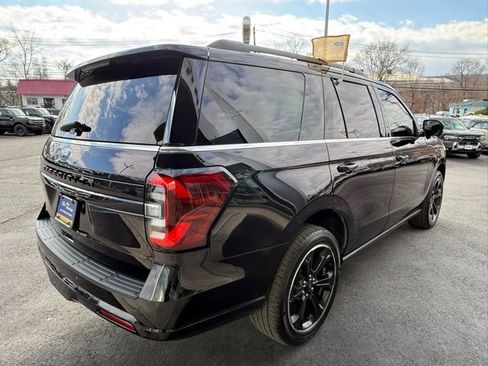 Certified 2023 Ford Expedition Limited image 9