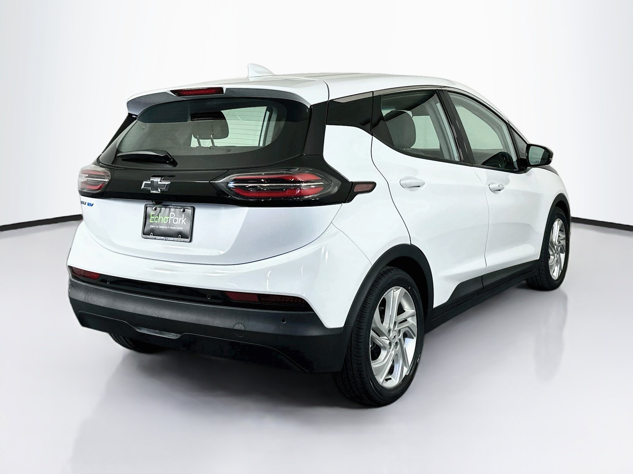 Used 2023 Chevrolet Bolt LT w/ Driver Confidence Package FWD image 9
