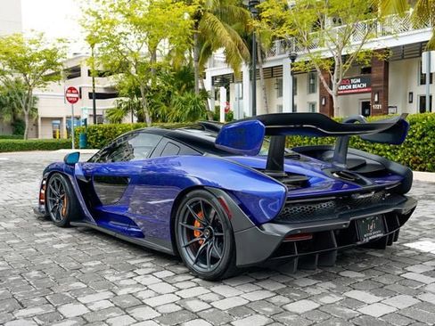 Used 2019 McLaren Senna image 19