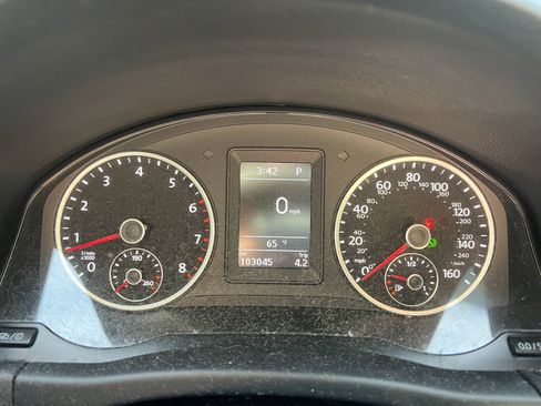 Used 2016 Volkswagen Tiguan S image 13