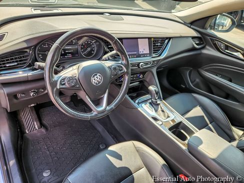 Used 2020 Buick Regal Essence FWD image 8