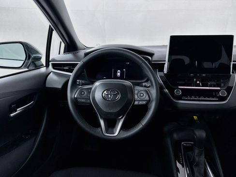 Certified 2026 Toyota Corolla SE w/ SE Package FWD image 20