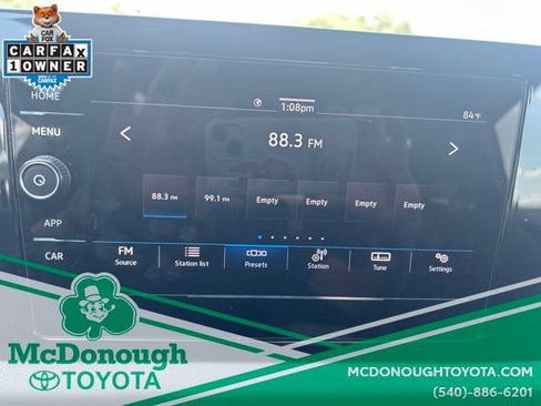 Used 2025 Volkswagen Jetta Sport FWD image 3