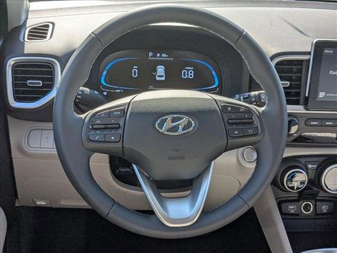 New 2025 Hyundai Venue SEL image 12