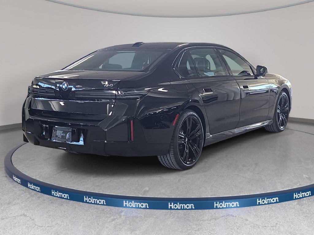 New 2027 BMW 740i w/ Executive Package RWD image 4