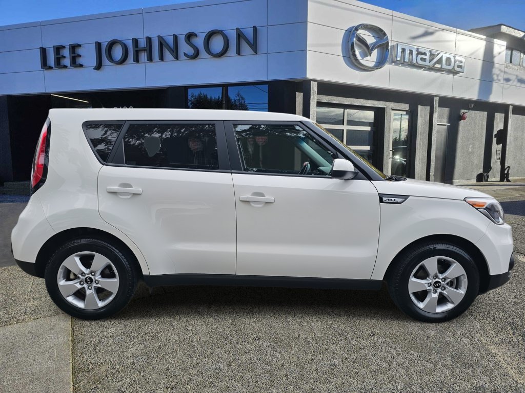 Used 2019 Kia Soul FWD image 6
