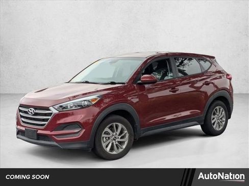 Used 2018 Hyundai Tucson SE image 1
