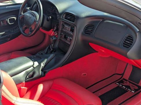 Used 2004 Chevrolet Corvette Coupe image 21