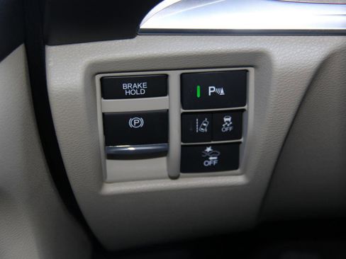 Used 2020 Acura MDX FWD w/ Technology Package image 13
