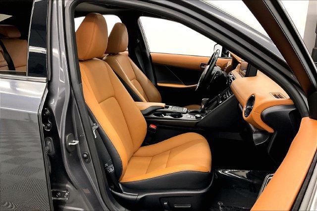 Used 2024 Lexus IS 350 F Sport RWD image 7