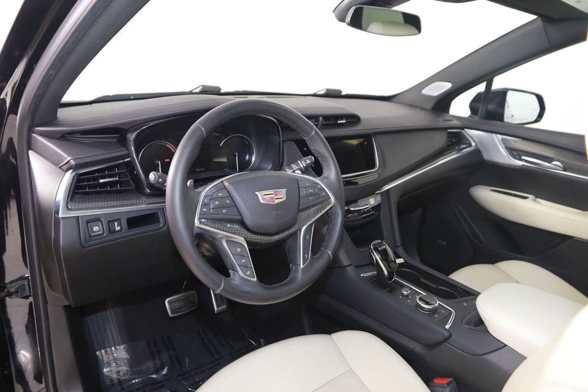 Used 2023 Cadillac XT5 Sportv w/ LPO, Floor Liner Package AWD/4WD image 28