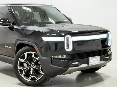 Used 2024 Rivian R1S Adventure Dual AWD/4WD image 6