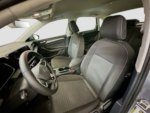 Used 2025 Volkswagen Jetta S image 13