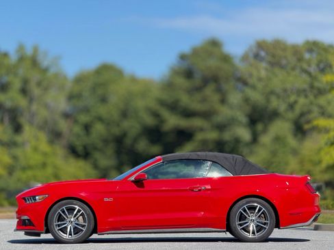 Used 2015 Ford Mustang GT Premium image 8