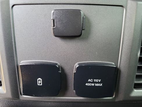 Certified 2018 Ford F150 XLT w/ Equipment Group 302A Luxury image 16