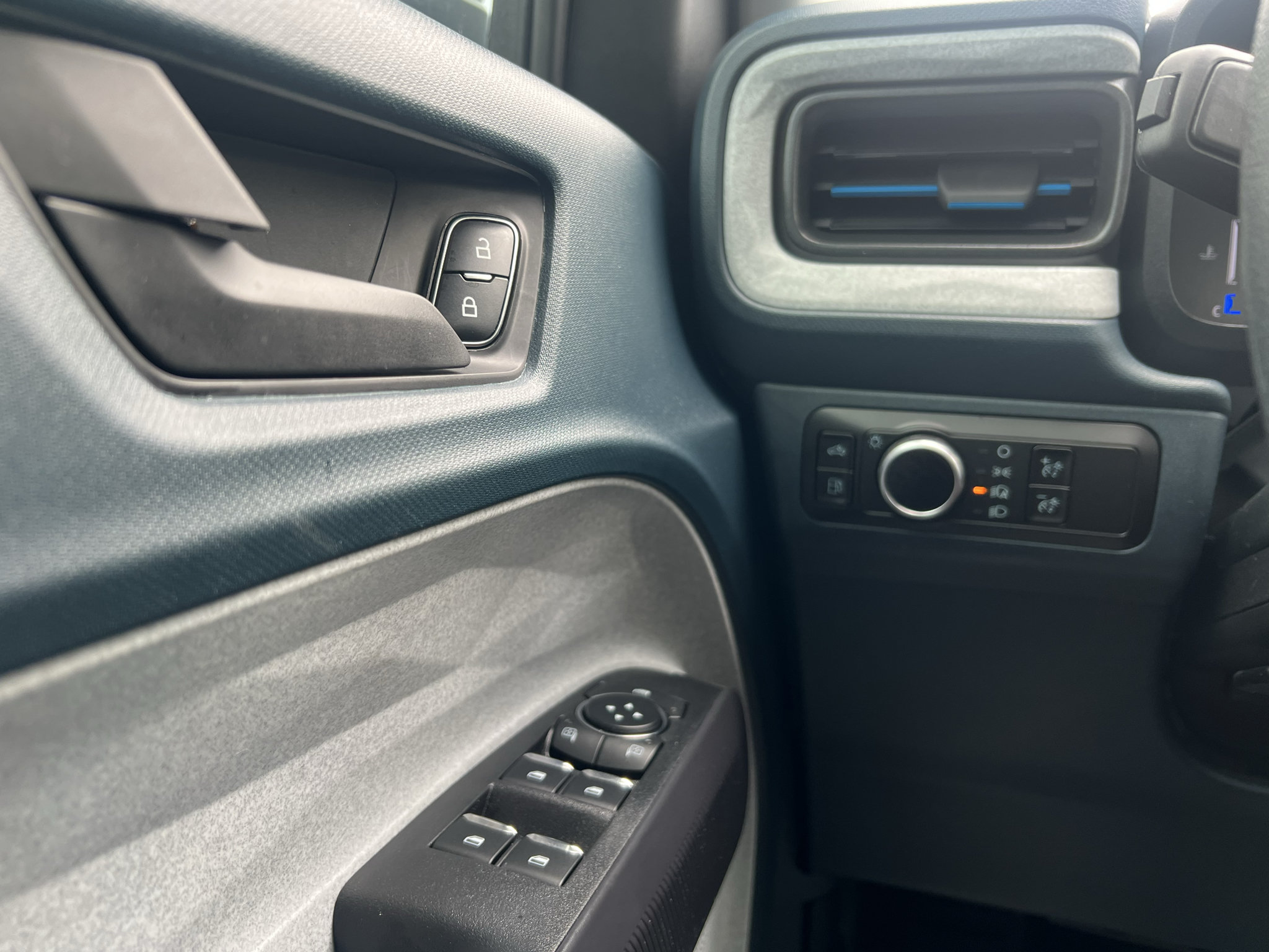 Used 2026 Ford Maverick XLT FWD image 19