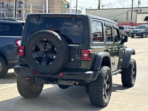Used 2021 Jeep Wrangler Unlimited Rubicon AWD/4WD image 4