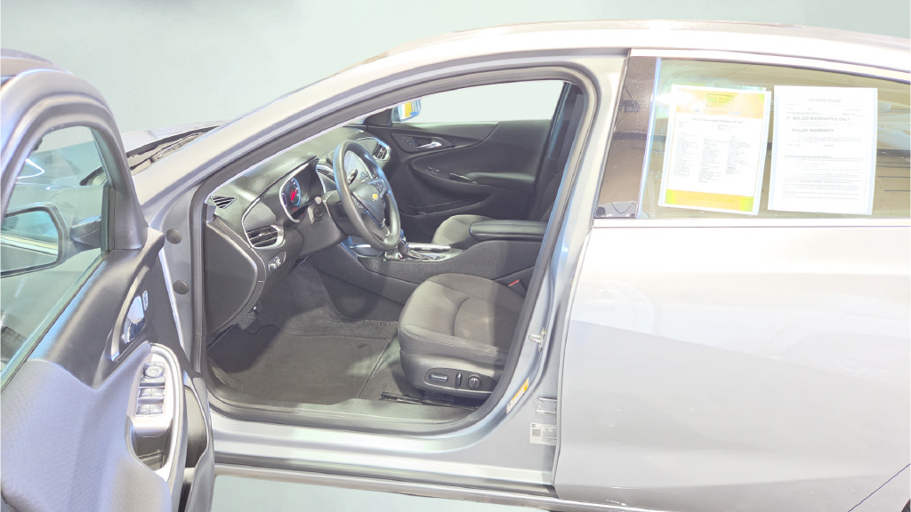 Used 2023 Chevrolet Malibu LT FWD image 25