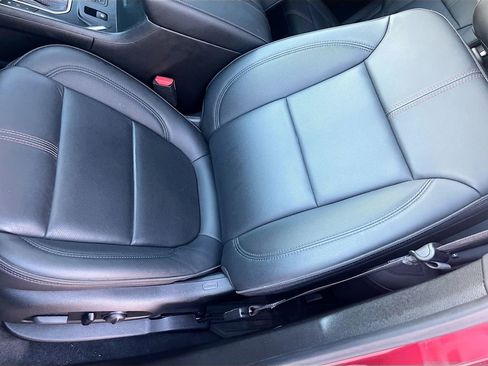 Used 2023 Chevrolet Traverse RS image 20