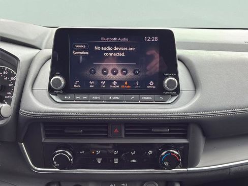 Certified 2025 Nissan Rogue S image 20