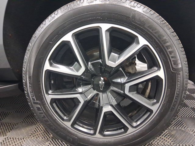 Used 2021 Chevrolet Suburban RST w/ Luxury Package AWD/4WD image 9