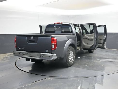 Used 2017 Nissan Frontier SV w/ SV Value Truck Package RWD image 38